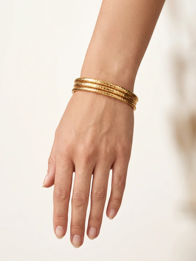Bangle Bracelet on Model — real output from this tool