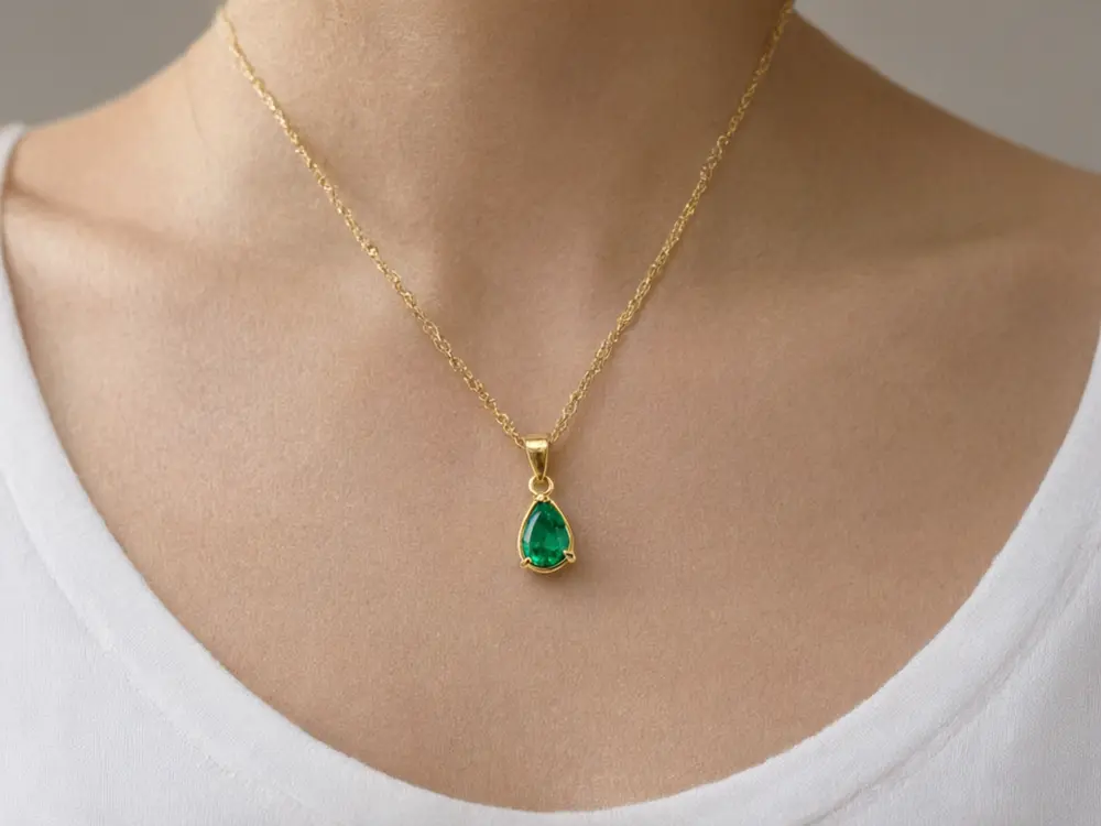 Jewelry photo result: necklace worn on a neckline with no face after AI redesign
